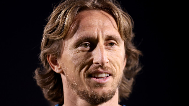Modric comemora 180 jogos pela Croácia e adia adeus: ‘Quando não sentir mais fogo, me aposento’