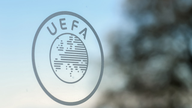 Uefa multa Roma em R$ 12,3 mi por violar Fair Play Financeiro e suspende time turco por um ano