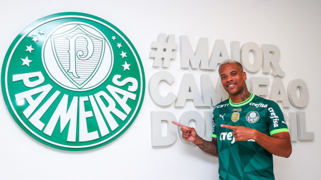 Caio Paulista celebra crescimento e chances no Palmeiras: ‘Abel pediu para eu não desistir’