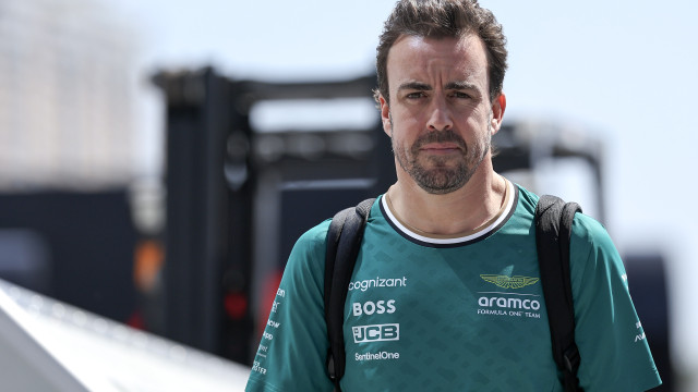Alonso exalta Aston Martin pela contratação de Newey: ‘Equipe do futuro’
