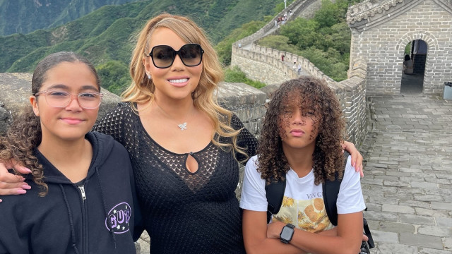 Mariah Carey aproveita pausa para levar filhos à Grande Muralha da China