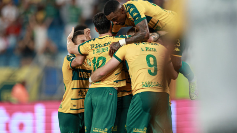 Nota MT premia 501 torcedores para jogo do Cuiabá e Corinthians desta segunda-feira(28)