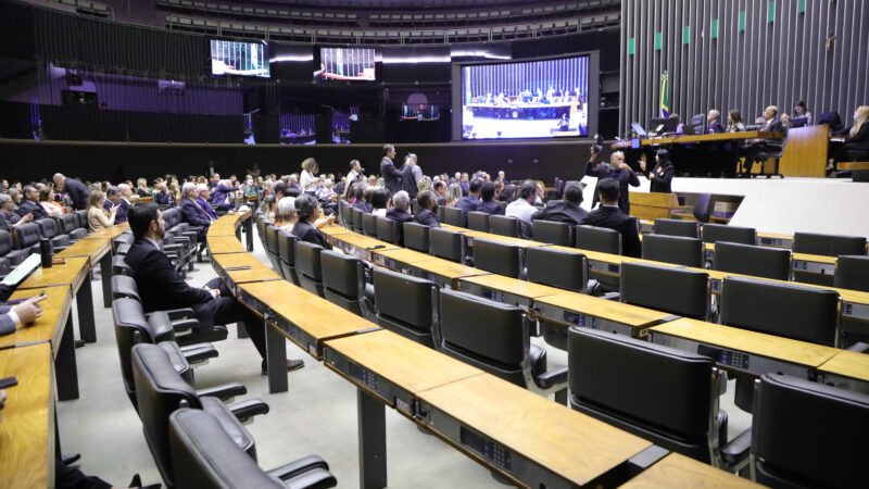 Câmara aprova participação dos municípios nos contratos de energia elétrica