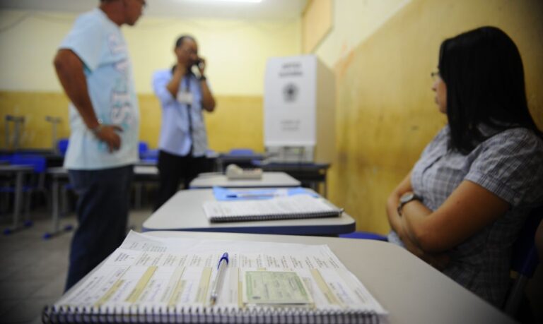 Prazo para justificar ausência no segundo turno vai até 7 de janeiro
