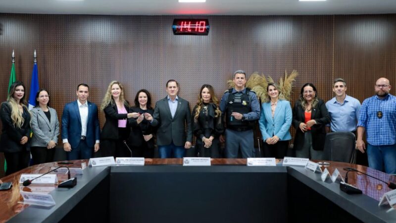 Primeira-dama de MT destaca os avanços na Segurança Pública e comemora a entrega de viaturas ao programa SER Família Mulher