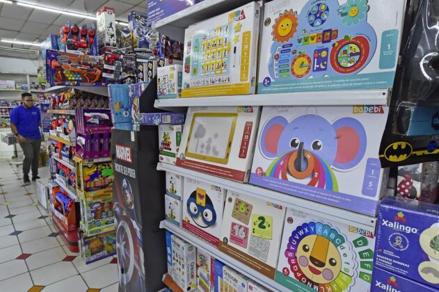Consumidores devem observar a procedência de brinquedos na hora da compra, orienta Procon-MT
