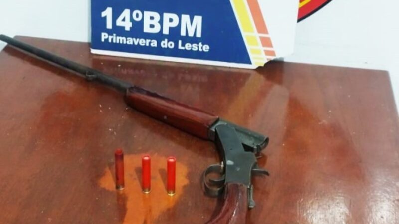 Mulher é presa em flagrante pela PM suspeita de atirar contra casa de nora