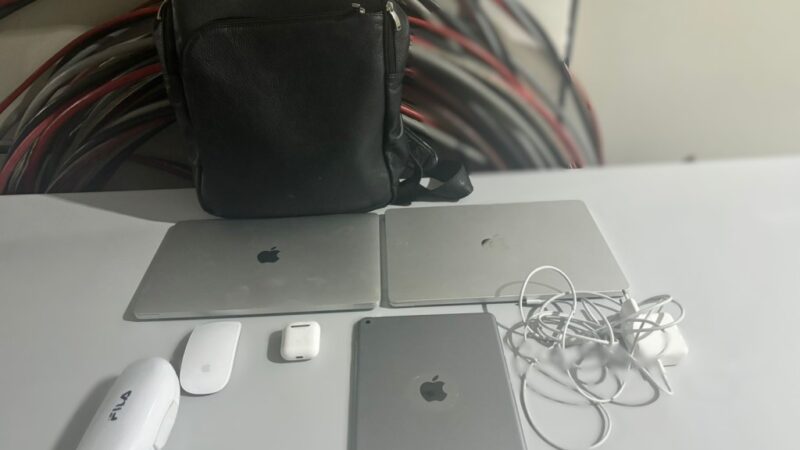 Polícia Civil recupera aparelhos eletrônicos furtados de veículo de vítimas na capital