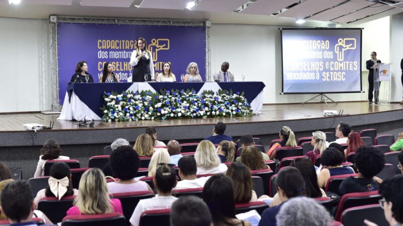 Mais de 300 pessoas participam de capacitação para conselheiros promovida pela Setasc
