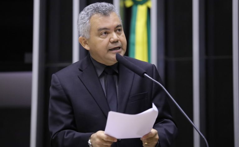 Câmara aprova participação dos municípios nos contratos de energia elétrica Fonte: Agência Câmara de Notícias