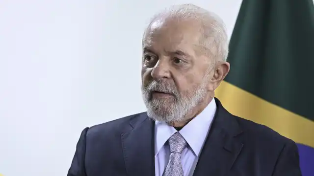 Lula quer que seleção exclua quem joga no exterior