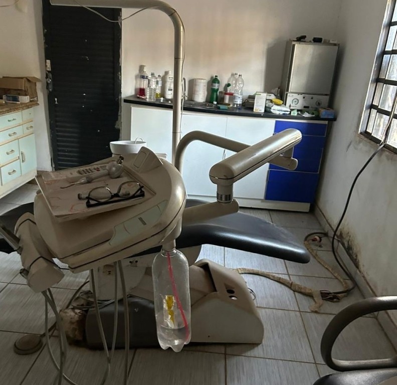 Polícia Civil prende homem por exercício ilegal de odontologia em Ribeirão Cascalheira