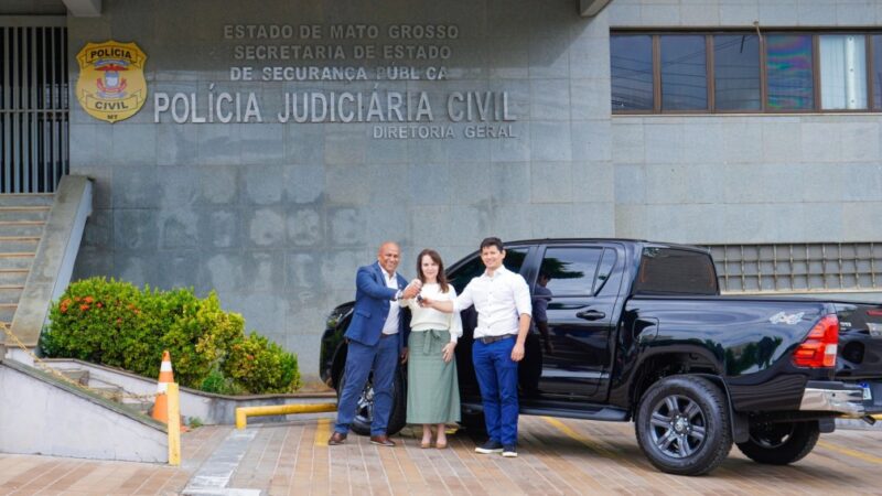 Polícia Civil recebe camionete que será utilizada na repressão aos crimes ambientais