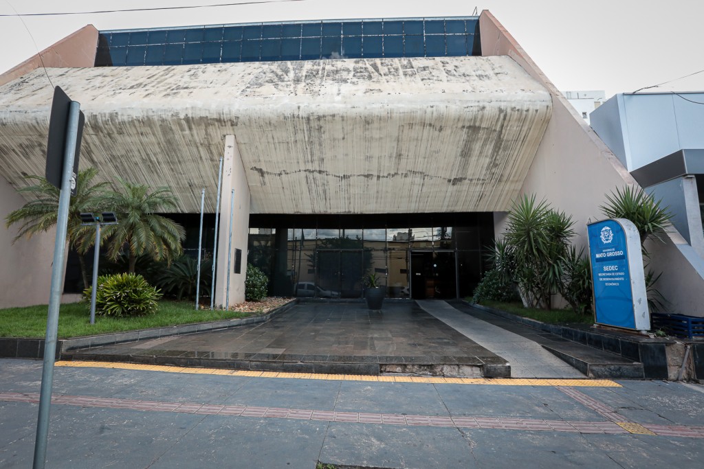 Cerca de 1,4 mil empresas participantes dos programas de benefício fiscal do Estado devem regularizar documentos