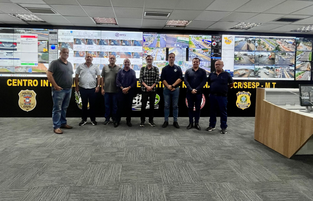 Sesp apresenta programas de segurança para empresas de transportes coletivo de Cuiabá e VG