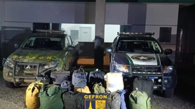 Gefron prende homem com mais de 2 mil peças de roupas contrabandeadas da Bolívia