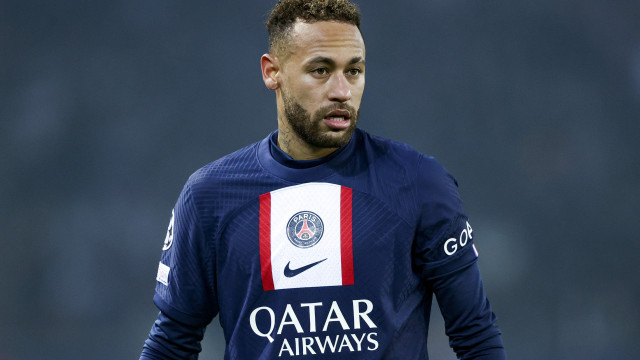 Neymar recebia R$ 1,2 milhão para bater palmas no PSG; diz ex-jogador