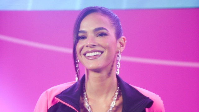 ‘É baseada nas desilusões do roteirista e um pouco nas minhas’, diz Marquezine sobre série
