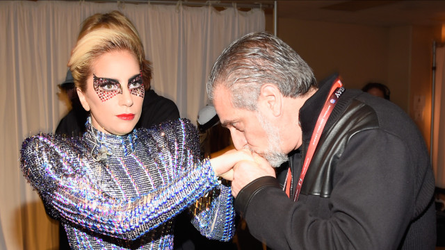 Lady Gaga e o pai estão estremecidos por divergência políticas; entenda