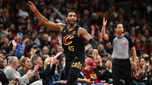 Cleveland Cavaliers derrota Charlotte Hornets e alcança 15 vitórias consecutivas na NBA