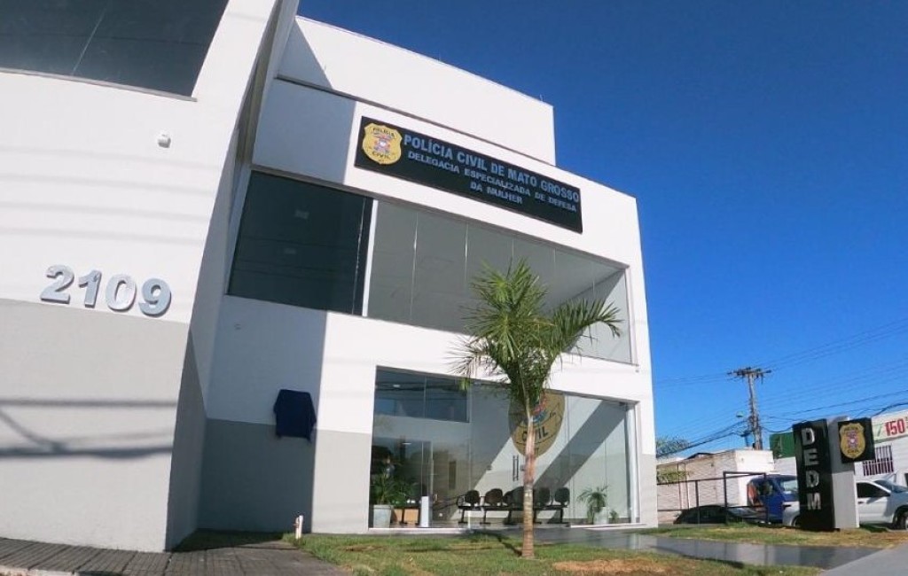 Polícia Civil prende homem que descumpriu ordem judicial e invadiu casa da ex-companheira