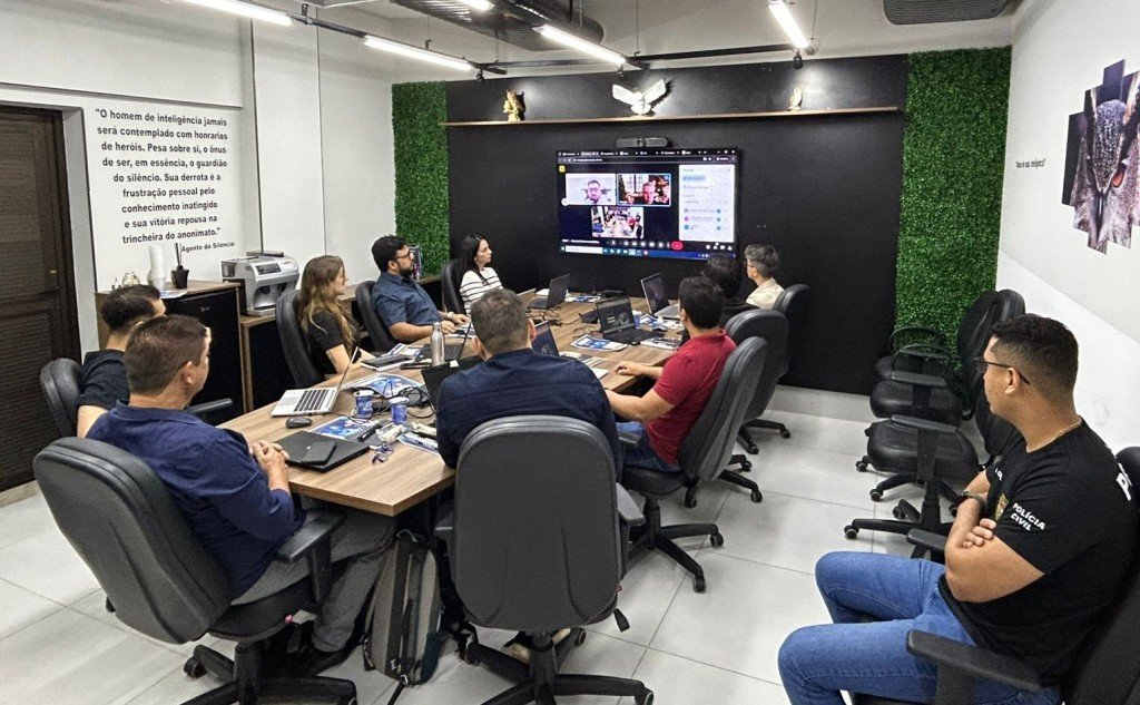 Capacitação sobre tecnologia da Polícia Civil de MT que auxilia no combate à lavagem de dinheiro reúne policiais de 9 estados