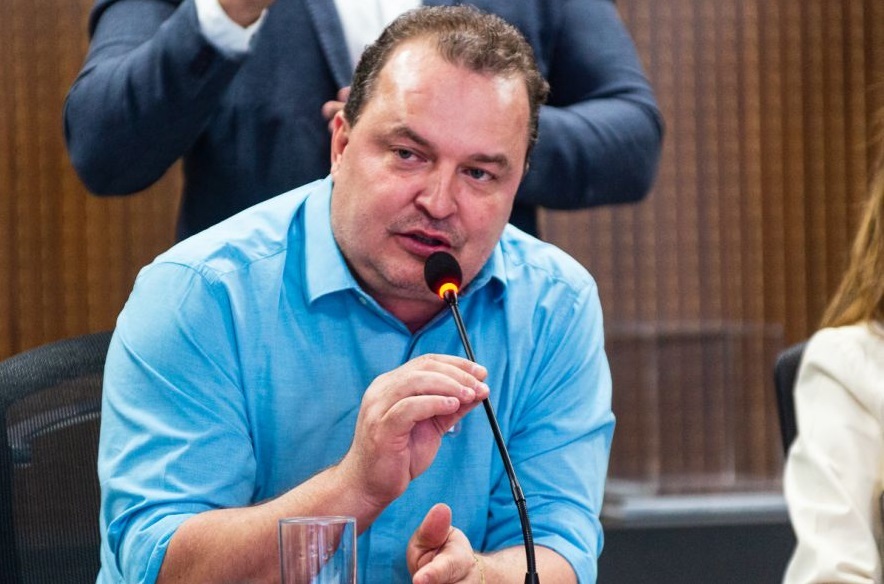 Max critica extinção, mas diz que autarquia não cumpria a função