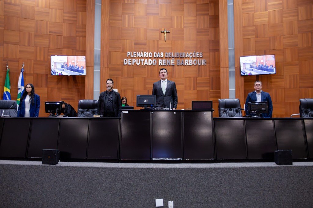 ALMT entrega 112 moções de aplausos a líderes religiosos