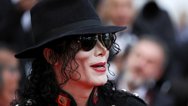 Policial aposentado encontra músicas inéditas de Michael Jackson em depósito na Califórnia