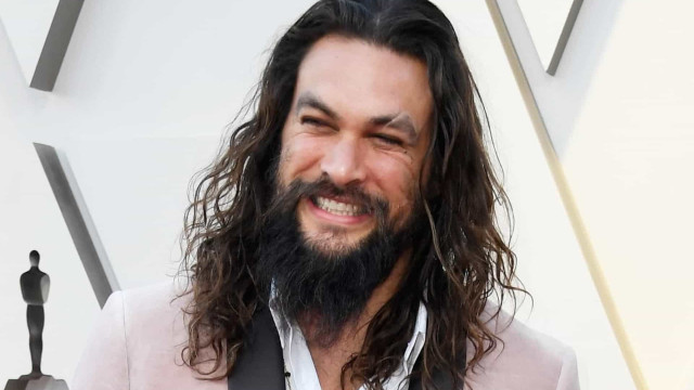 Jason Momoa volta ao universo DC como o personagem Lobo em filme da Supergirl