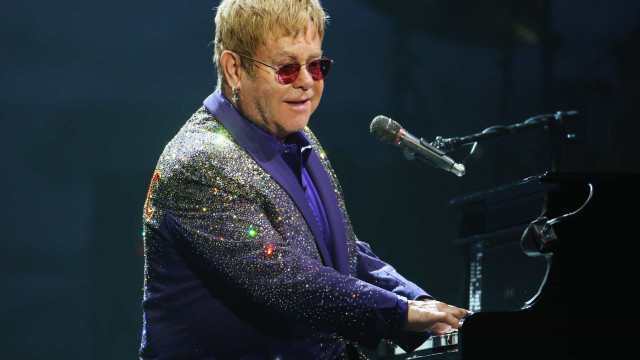 Elton John é eleito ‘ícone do ano’ pela revista Time