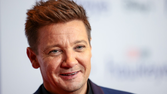 Jeremy Renner detalha recuperação após quebrar 38 ossos