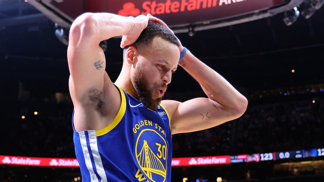 Curry brilha e comanda o Golden State Warriors em vitória sobre o Minnesota Timberwolves na NBA