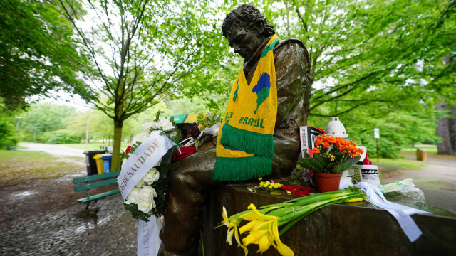 Memorial de Ayrton Senna em Imola é vandalizado