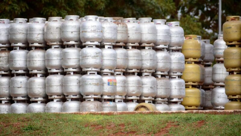 Preço médio do gás de cozinha volta a subir em Sinop, diz ANP