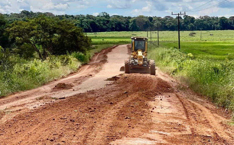 Recuperação da Estrada Municipal E-60 é Prioridade em Matupá/veja o vídeo