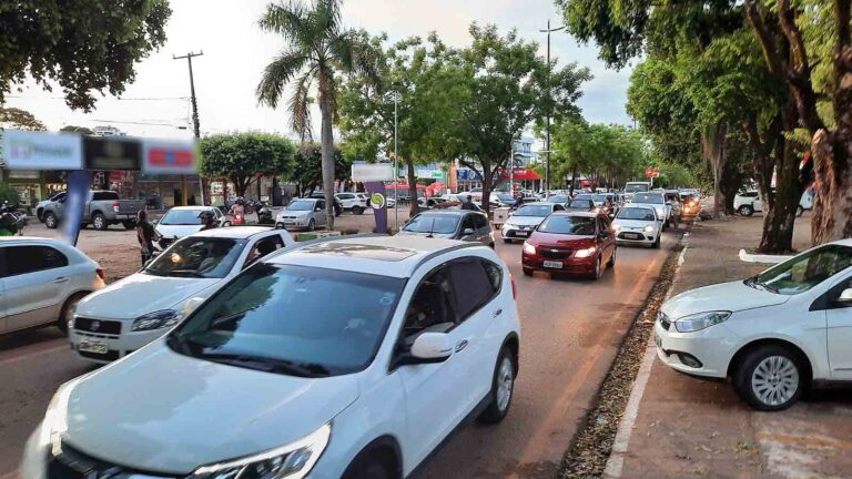 Pagamento do IPVA 2025 terá três datas de vencimento conforme final da placa