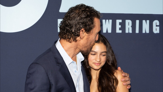 "Love, Papai". Matthew McConaughey e mulher dão os parabéns à filha Vida