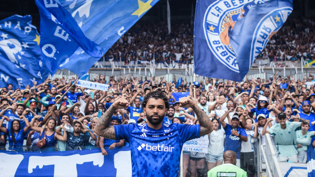 Cruzeiro apresenta Gabigol para 44 mil torcedores no Mineirão