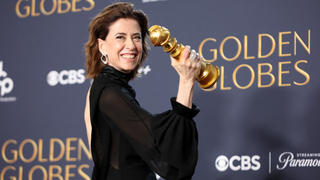 Fernanda Torres leva Globo de Ouro por atuação em Ainda Estou Aqui