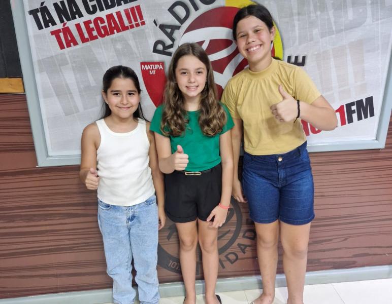 Alunas da Escola Cecília Meireles Gravam Paródias para o Projeto Stop Dengue