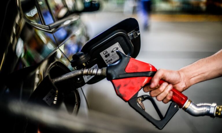 Confaz aumenta ICMS da gasolina em R$ 0,10 por litro; alíquota de R$ 1,47 é a mesma para todos os Estados