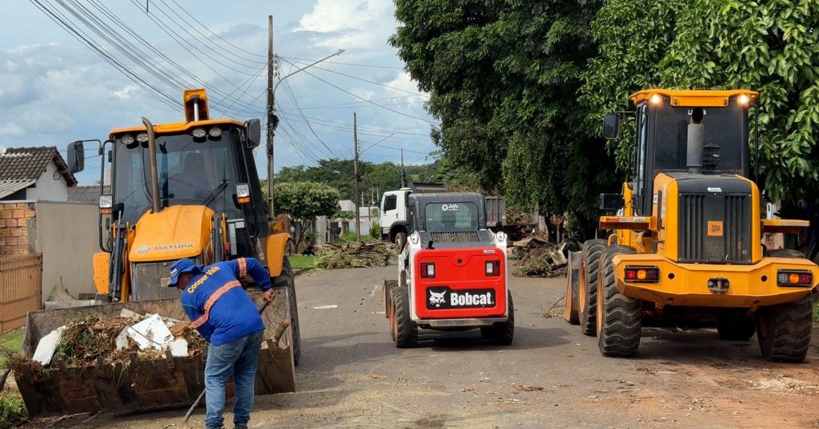 Mutirão de Limpeza no Bairro União Reforça Prevenção Contra a Dengue