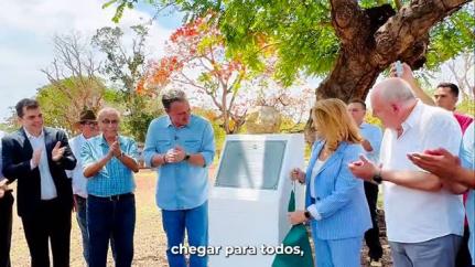 Ao lado de políticos, ministro da Agricultura destaca MT como grande produtor do país