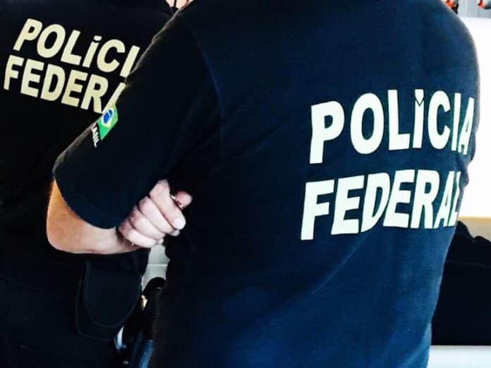 Mulher é alvo da PF por abuso sexual infantil ao fotografar o próprio filho em MT