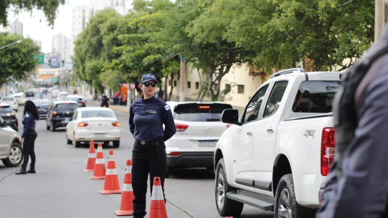 Detran-MT fiscaliza 790 veículos em janeiro e flagra 50 motoristas sem carteira de habilitação
