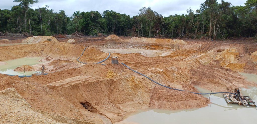 Companhia de Proteção Ambiental flagra garimpo ilegal em Nova Guarita, apreende maquinários e inutiliza motores