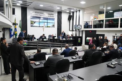 Veto mantém proibição de merendas para professores na Câmara