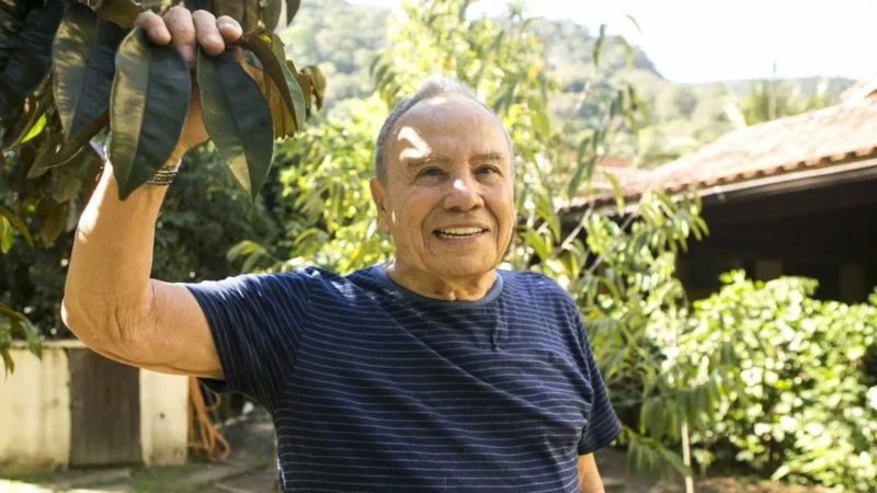 Stênio Garcia acusa TV atual de ser etarista: ‘Não sabem escrever para atores velhos’