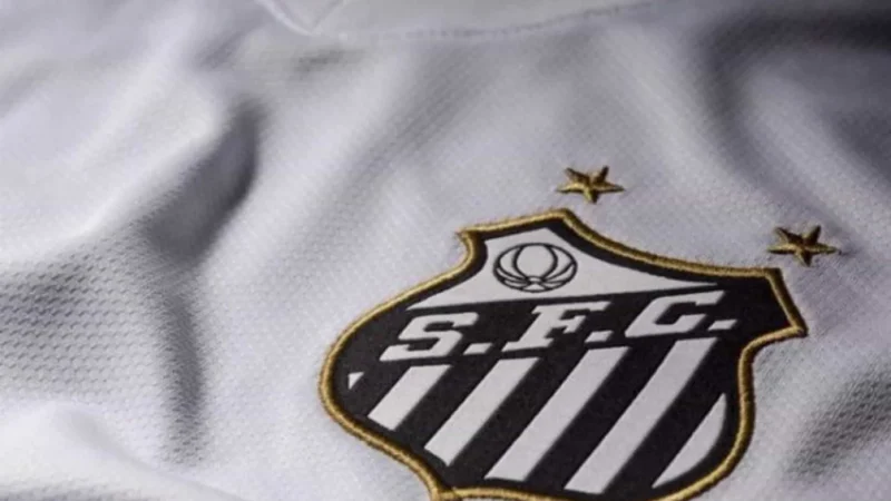 Santos anuncia a contratação de Deivid Washington